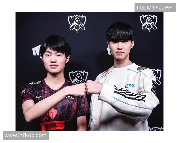 赛后复盘：RNG与TES在比赛中的战术意识与团队配合分析